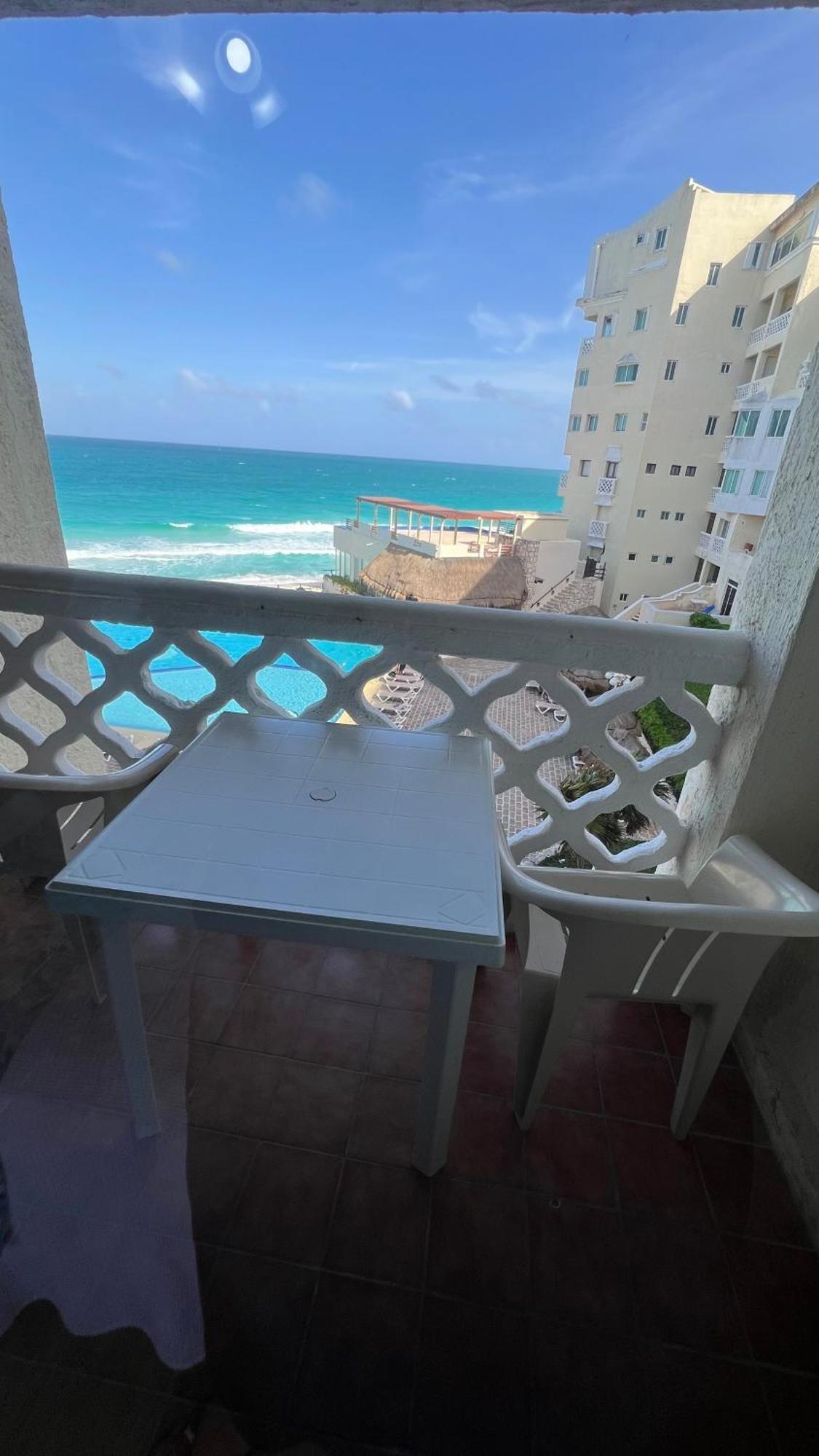 “Magic Sunrise At Cancun” 外观 照片